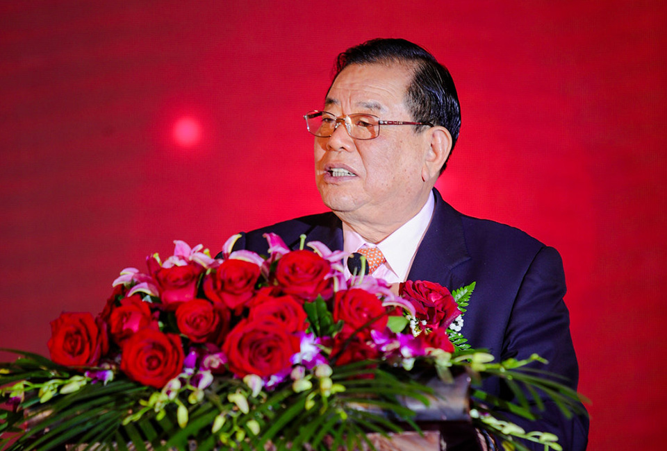 德業(yè)人將用心堅守使命,<br>為實(shí)現夢(mèng)想不懼櫛風(fēng)沐雨、砥礪前行。